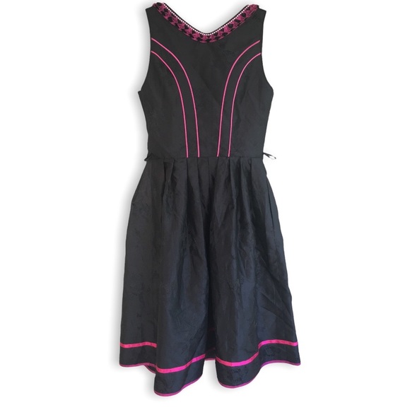 VINTAGE Authentic German Stockerpoint Black & Pink Dirndl w/Rhinestones - Picture 5 of 12
